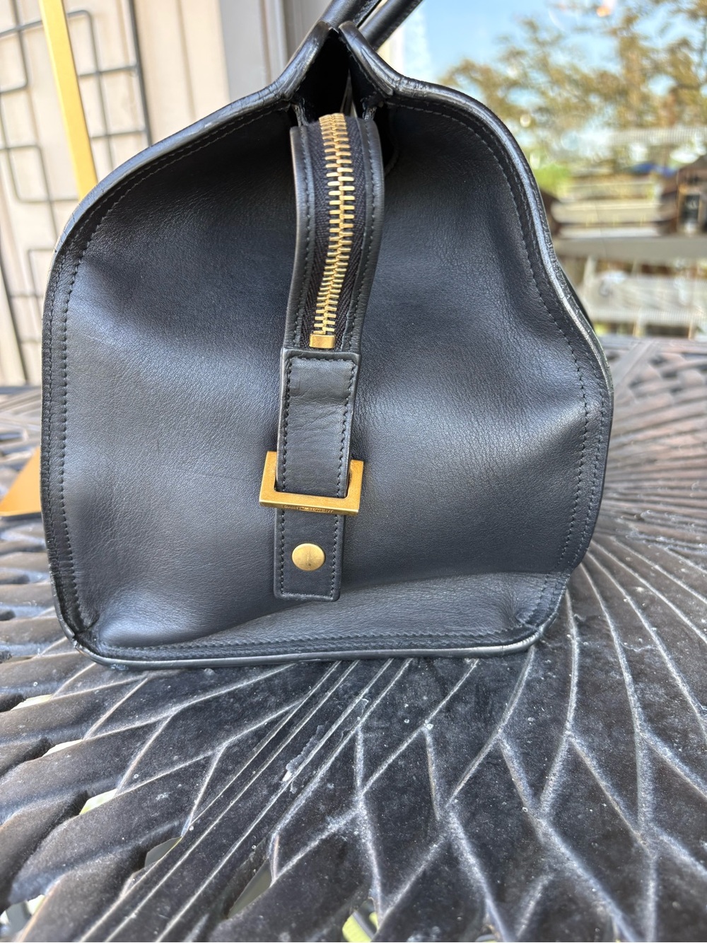 Saint Laurent Black Smooth Calfskin Leather Medium Classic Y Cabas Bag - Picture 4 of 11